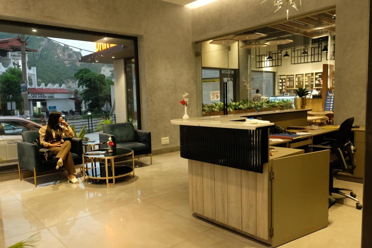 Black Mango Resort Kala Amb Экстерьер фото
