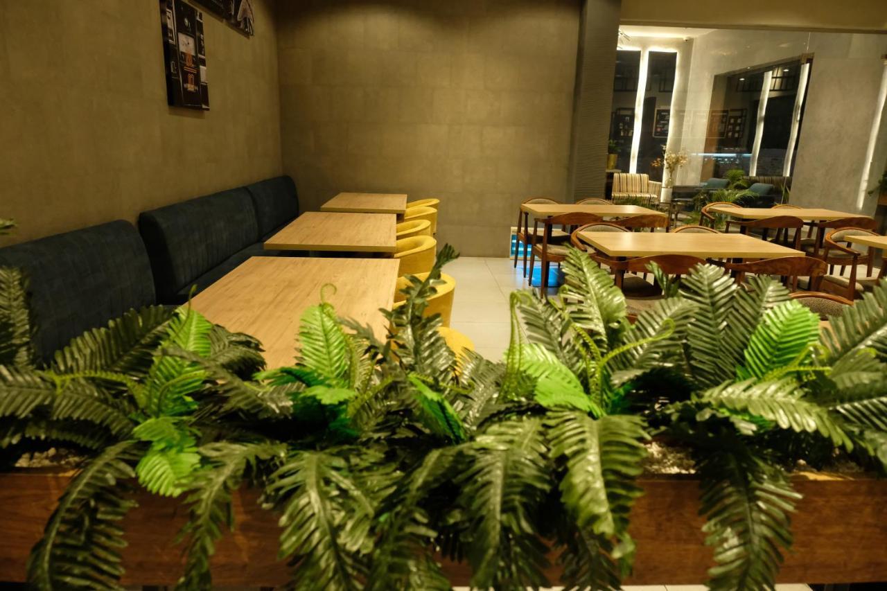 Black Mango Resort Kala Amb Экстерьер фото