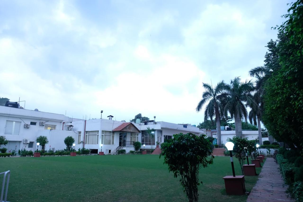 Black Mango Resort Kala Amb Экстерьер фото