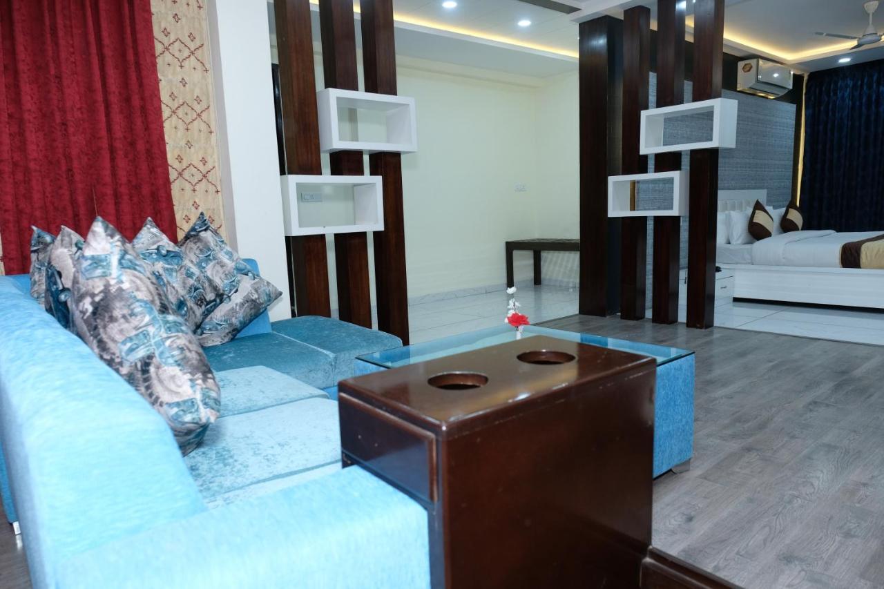 Black Mango Resort Kala Amb Экстерьер фото